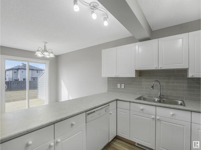 5312 204 St Nw, House semidetached with 3 bedrooms, 2 bathrooms and null parking in Edmonton AB | Image 16