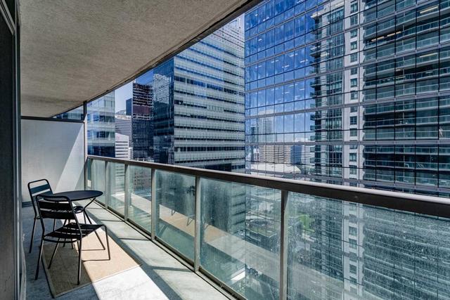 2808 - 30 Grand Trunk Cres, Condo with 1 bedrooms, 1 bathrooms and 1 parking in Toronto ON | Image 15