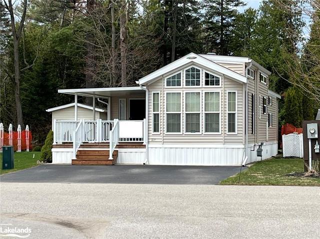 125 Madawaska Trail, House detached with 2 bedrooms, 1 bathrooms and 2 parking in Wasaga Beach ON | Image 12