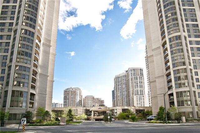 2703 - 3880 Duke Of York Blvd, Condo with 2 bedrooms, 2 bathrooms and 1 parking in Mississauga ON | Image 1
