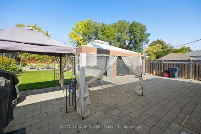 246 Epsom Downs Dr, House detached with 2 bedrooms, 3 bathrooms and 7 parking in Toronto ON | Image 26