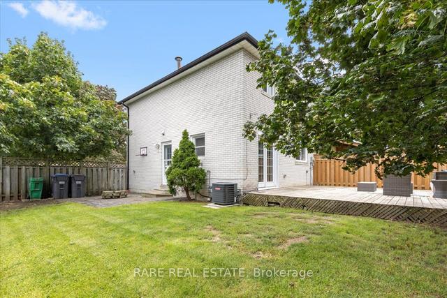 6 Forsythia Rd S, House semidetached with 4 bedrooms, 3 bathrooms and 4 parking in Brampton ON | Image 17