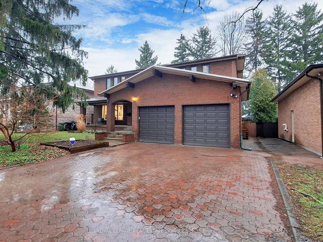 35 Tobruk Cres, House detached with 4 bedrooms, 4 bathrooms and 6 parking in Toronto ON | Image 23