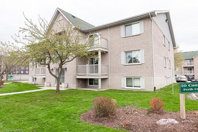 110 - 50 Campbell Court, House attached with 2 bedrooms, 1 bathrooms and 1 parking in Stratford ON | Image 2