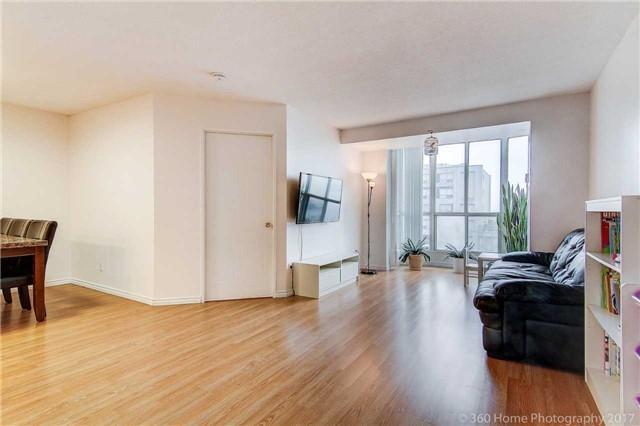 1004 - 2550 Lawrence Ave E, Condo with 2 bedrooms, 2 bathrooms and 1 parking in Toronto ON | Image 4
