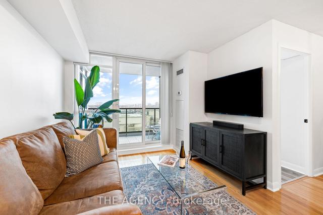 1108 - 235 Sherway Gardens Rd, Condo with 1 bedrooms, 1 bathrooms and 1 parking in Toronto ON | Image 2