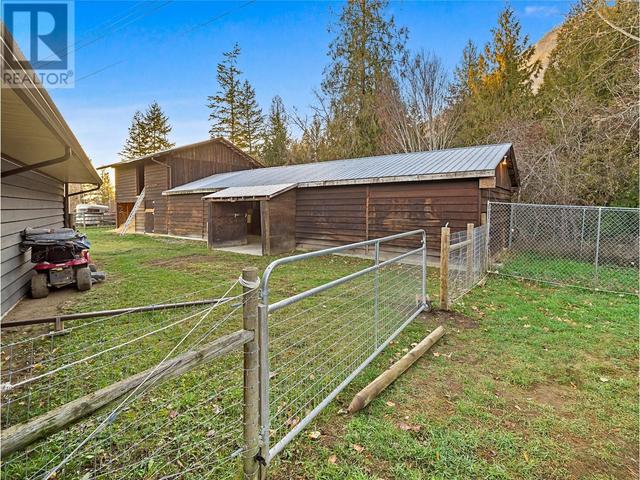 4250 Frederick Road, House detached with 5 bedrooms, 3 bathrooms and 13 parking in Spallumcheen BC | Image 46