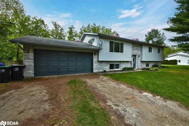 12 Windham St, House detached with 2 bedrooms, 2 bathrooms and 4 parking in Clearview ON | Image 1