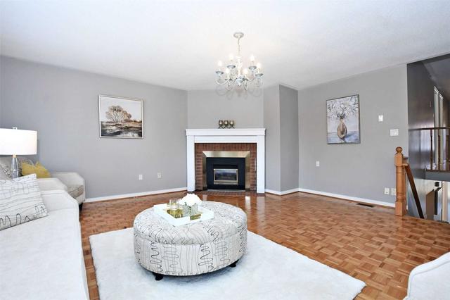 1181 Jeff Dr, House detached with 4 bedrooms, 4 bathrooms and 4 parking in Oakville ON | Image 7