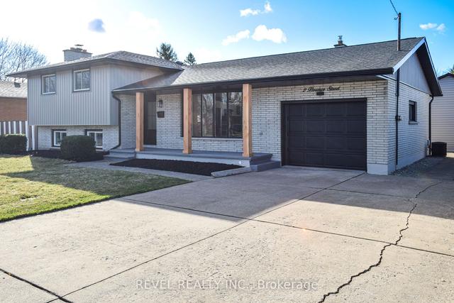 2 Florence St, House detached with 3 bedrooms, 2 bathrooms and 5 parking in St. Catharines ON | Image 11