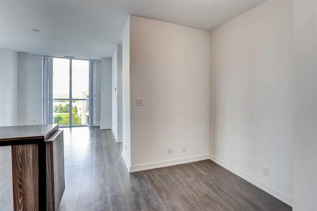 1806 - 609 Avenue Rd, Condo with 2 bedrooms, 2 bathrooms and 1 parking in Toronto ON | Image 27