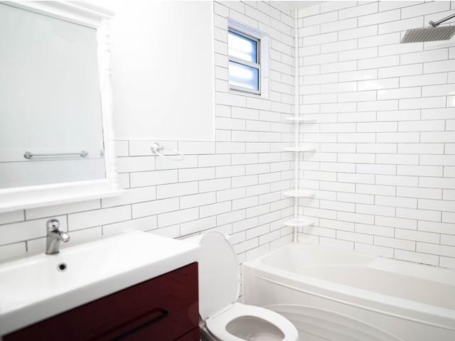  Upper - 327 Coxwell Ave, House semidetached with 3 bedrooms, 2 bathrooms and 1 parking in Toronto ON | Image 14