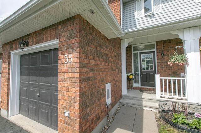 35 Grassy Plains Drive, Townhouse with 3 bedrooms, 2 bathrooms and 3 parking in Ottawa ON | Image 2