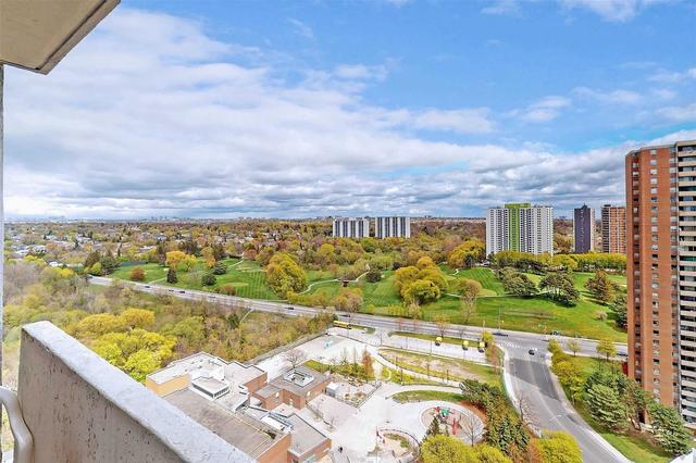 2209 - 5 Massey Sq, Condo with 3 bedrooms, 2 bathrooms and 2 parking in Toronto ON | Image 30