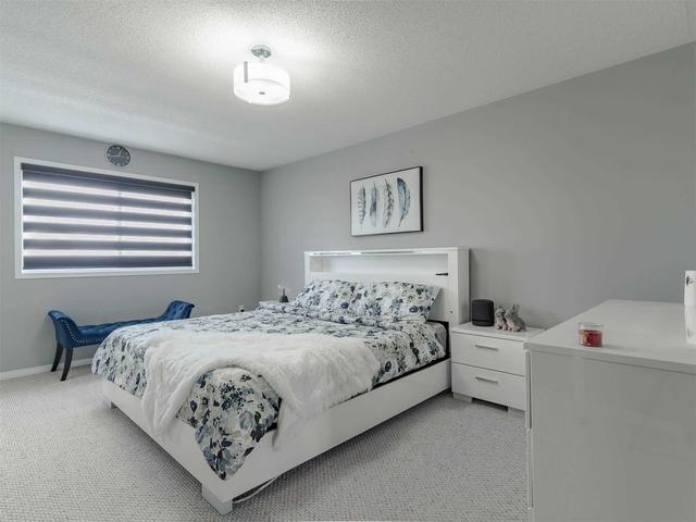27 Farthingale Cres, House semidetached with 4 bedrooms, 3 bathrooms and 3 parking in Brampton ON | Image 13