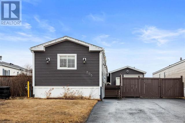 205 Cree Road, House other with 3 bedrooms, 2 bathrooms and 4 parking in Wood Buffalo AB | Image 1