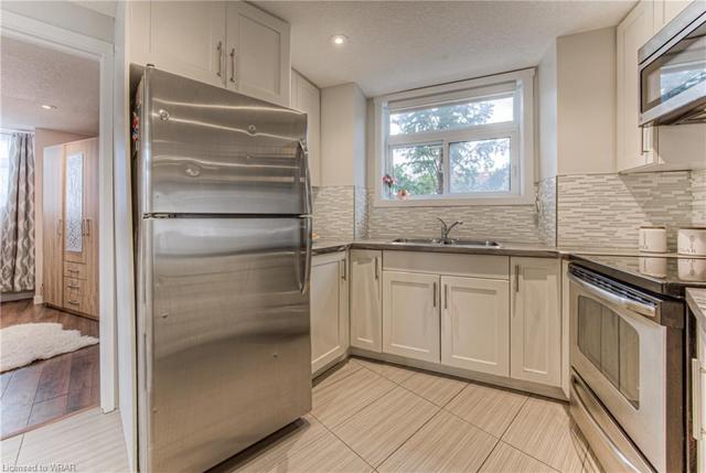 a - 489 East Avenue, House attached with 1 bedrooms, 1 bathrooms and 1 parking in Kitchener ON | Image 2