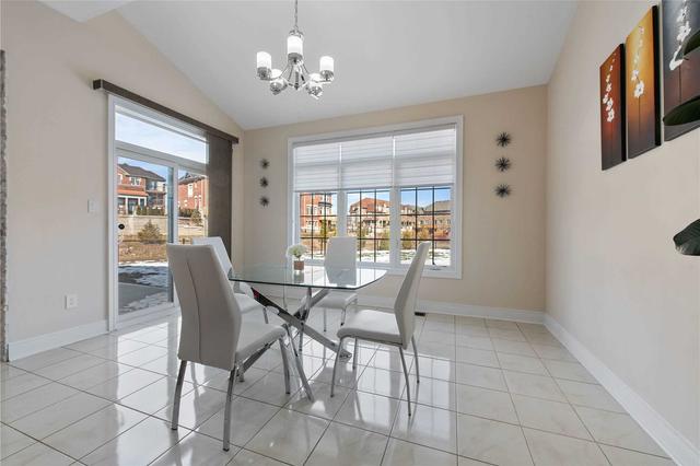 10 Mugford Cres, House detached with 5 bedrooms, 6 bathrooms and 9 parking in Brampton ON | Image 3