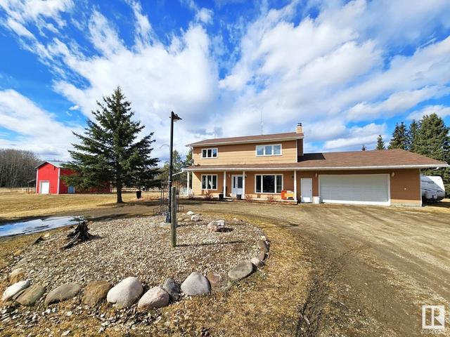 50104 Rge Rd 73, House detached with 4 bedrooms, 2 bathrooms and null parking in Brazeau County AB | Image 1