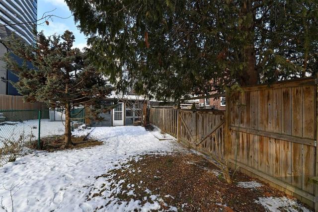 189 Soudan Ave, House semidetached with 3 bedrooms, 2 bathrooms and 1 parking in Toronto ON | Image 17