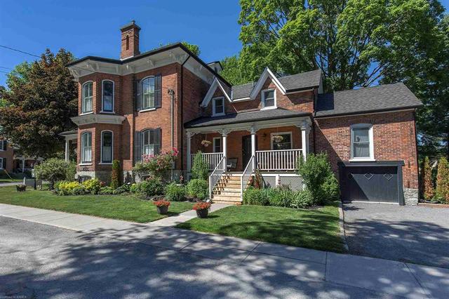 348 Main Street, House detached with 6 bedrooms, 3 bathrooms and 6 parking in Prince Edward County ON | Image 1