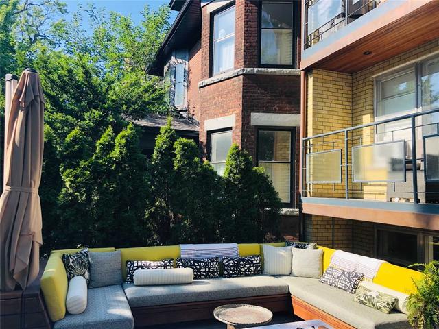main - 428 Palmerston Blvd, House detached with 1 bedrooms, 1 bathrooms and 0 parking in Toronto ON | Image 13