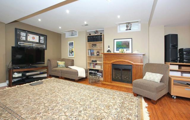 124 Richard Coulson Cres, House detached with 3 bedrooms, 4 bathrooms and 2 parking in Whitchurch Stouffville ON | Image 17
