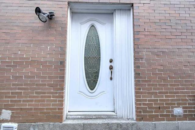 704 Jane St, House detached with 2 bedrooms, 3 bathrooms and 0 parking in Toronto ON | Image 12