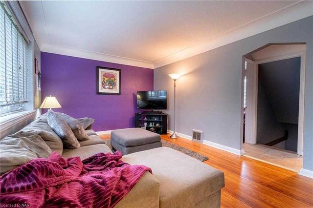4 Flanders Ave, House detached with 3 bedrooms, 1 bathrooms and 4 parking in St. Catharines ON | Image 23