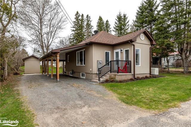 131 Huston Street, House detached with 2 bedrooms, 1 bathrooms and 4 parking in Burk's Falls ON | Image 28
