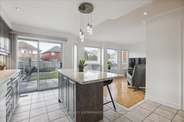 5372 Hollypoint Ave, House detached with 4 bedrooms, 3 bathrooms and 6 parking in Mississauga ON | Image 27