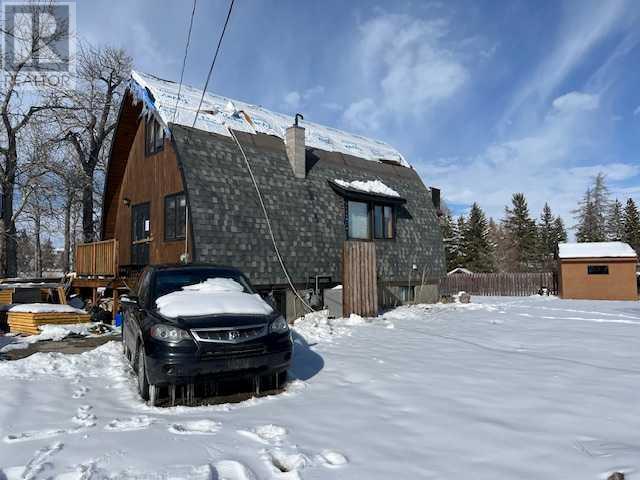 1119 Church Avenue, House detached with 3 bedrooms, 3 bathrooms and 4 parking in Pincher Creek AB | Image 3