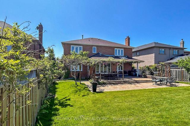 175 Valeria Blvd, House detached with 4 bedrooms, 4 bathrooms and 6 parking in Vaughan ON | Image 18