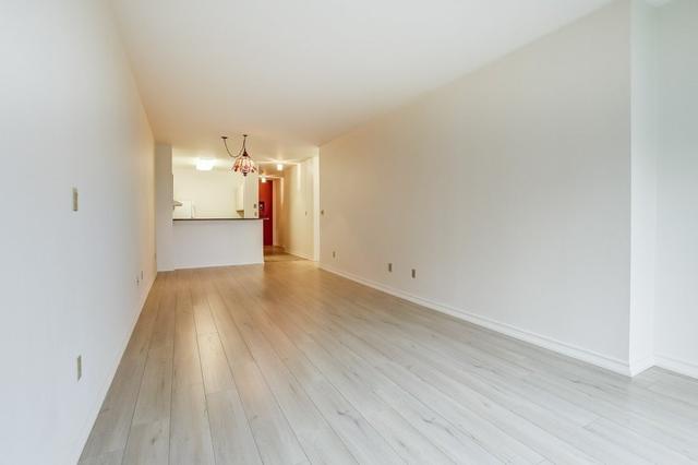 413 - 10 Gateway Blvd, Condo with 2 bedrooms, 2 bathrooms and 2 parking in Toronto ON | Image 2
