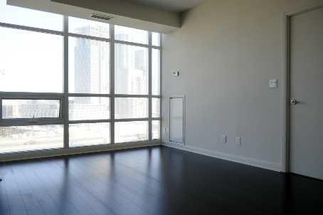 1002 - 15 Bruyeres Mews, Condo with 1 bedrooms, 1 bathrooms and 1 parking in Toronto ON | Image 3