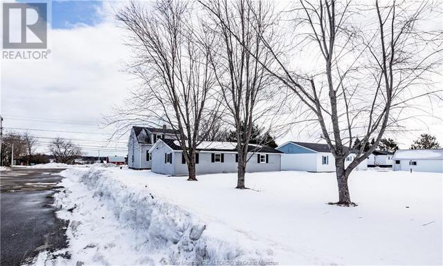 86 Main, House detached with 5 bedrooms, 2 bathrooms and null parking in Rexton NB | Image 6