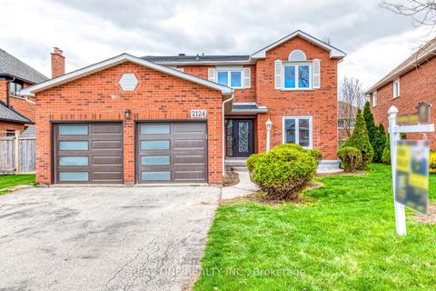 2124 Grand Blvd, House detached with 4 bedrooms, 6 bathrooms and 4 parking in Oakville ON | Card Image