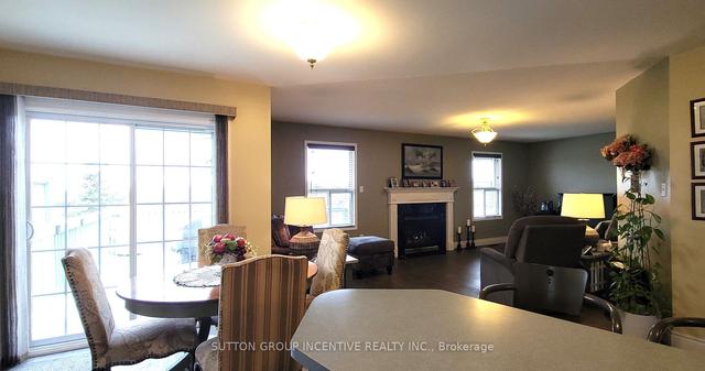 92 Sundew Dr, House detached with 3 bedrooms, 3 bathrooms and 4 parking in Barrie ON | Image 11