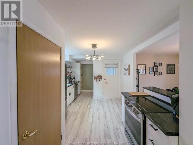 37 Storey Rd, House detached with 3 bedrooms, 1 bathrooms and null parking in Moncton NB | Image 5