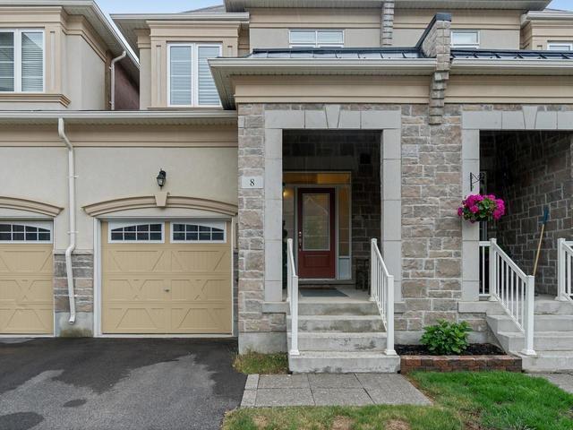8 Upper Canada Crt, House attached with 3 bedrooms, 3 bathrooms and 2 parking in Halton Hills ON | Image 1