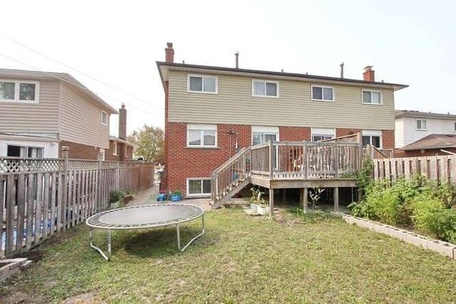 138 Kingswood Dr, House semidetached with 3 bedrooms, 3 bathrooms and 3 parking in Brampton ON | Image 22