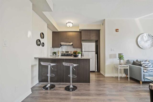 207 - 2 Adam Sellers St, Condo with 2 bedrooms, 2 bathrooms and 2 parking in Markham ON | Image 26
