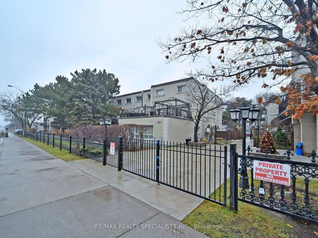 204 - 5877 Bathurst St, Townhouse with 2 bedrooms, 1 bathrooms and 1 parking in Toronto ON | Image 12