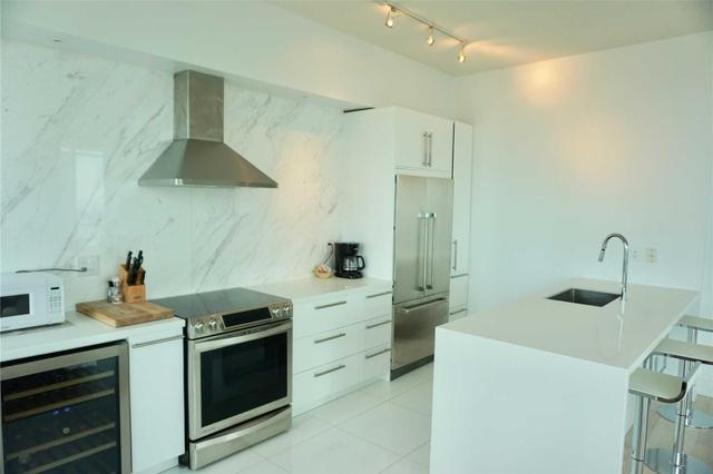 Sph02 - 397 Front St W, Condo with 3 bedrooms, 3 bathrooms and 1 parking in Toronto ON | Image 1