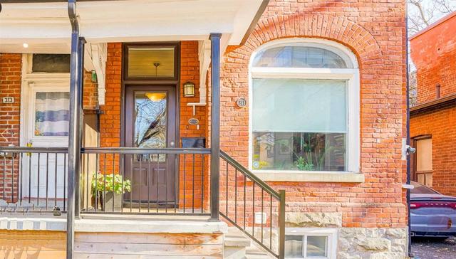 upper - 311 Markham St, House detached with 2 bedrooms, 2 bathrooms and 0 parking in Toronto ON | Image 19