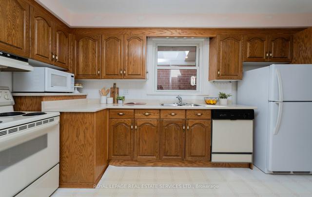 5 Norcross Rd, House detached with 3 bedrooms, 2 bathrooms and 3 parking in Toronto ON | Image 4