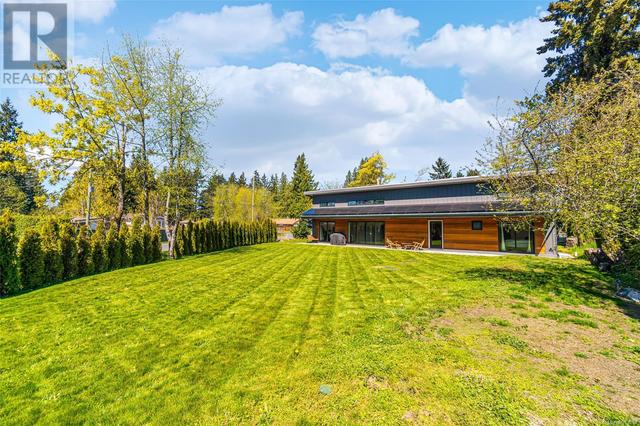 2359 Gould Rd E, House detached with 3 bedrooms, 2 bathrooms and 2 parking in Nanaimo A BC | Image 25
