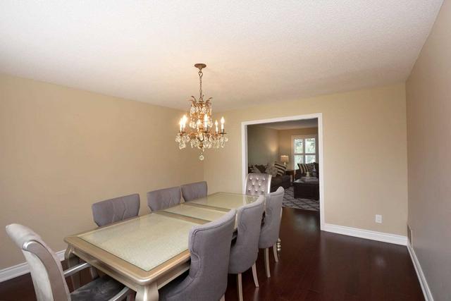 30 Ravinder Crt, House detached with 5 bedrooms, 4 bathrooms and 12 parking in Brampton ON | Image 39