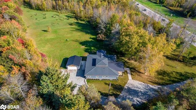 3993 Hwy 12, Home with 3 bedrooms, 3 bathrooms and 20 parking in Ramara ON | Image 41