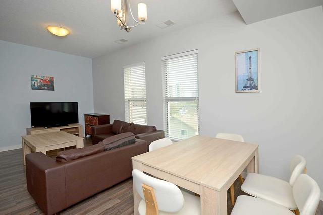 t204 - 62 Balsam St, Townhouse with 3 bedrooms, 3 bathrooms and 0 parking in Waterloo ON | Image 2